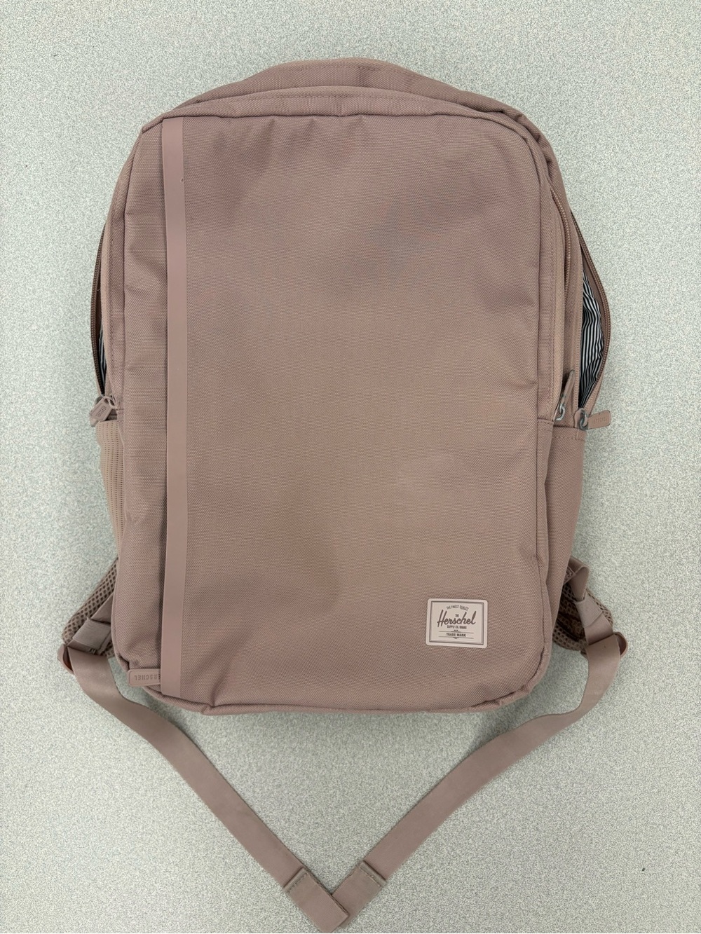 Herschel Supply Company Classic Laptop Backpack in Dusty Rose 30L